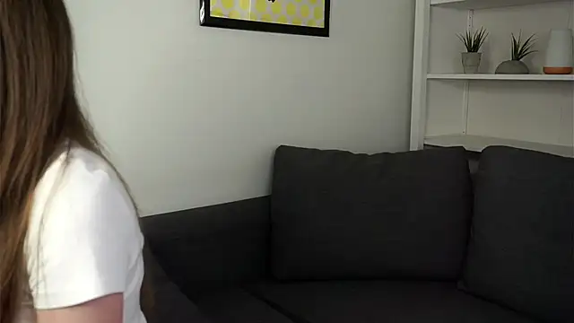 SaraStraton live