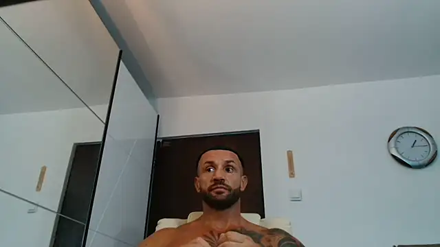 Magnificmuscles89 live