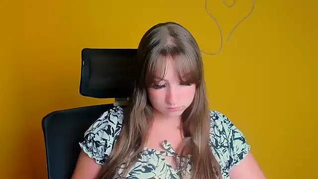 Tiffani_Angel live