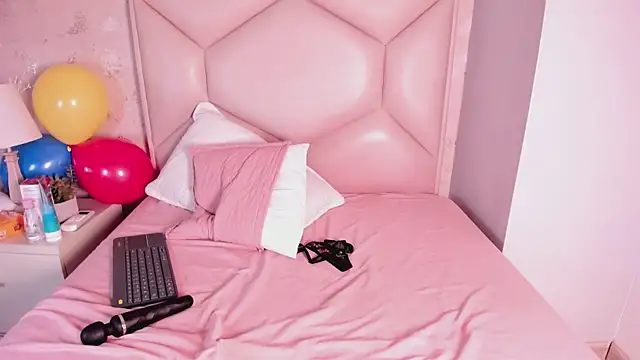 Nasly_Moore live