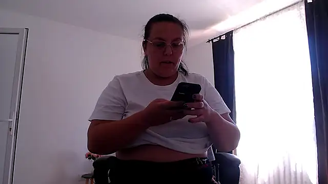 Wetandnaughtyxx live