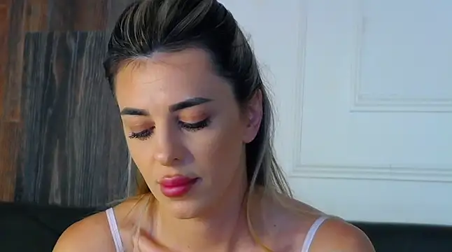 IvyLustt live