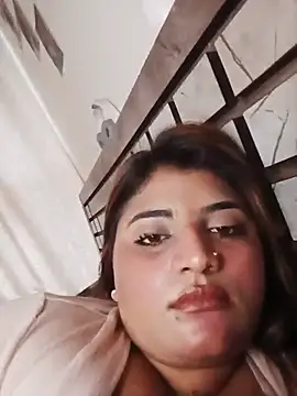 Sanaya_Gil live
