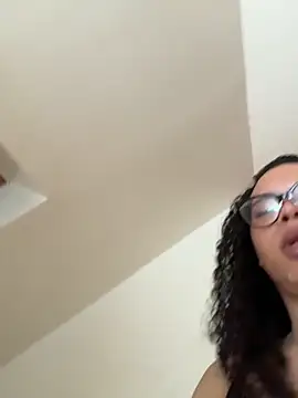 naomikandra live