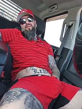 Beardedtattood live