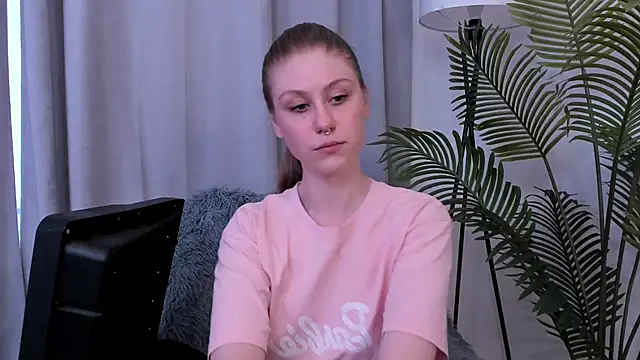 IdaliaKinnick live