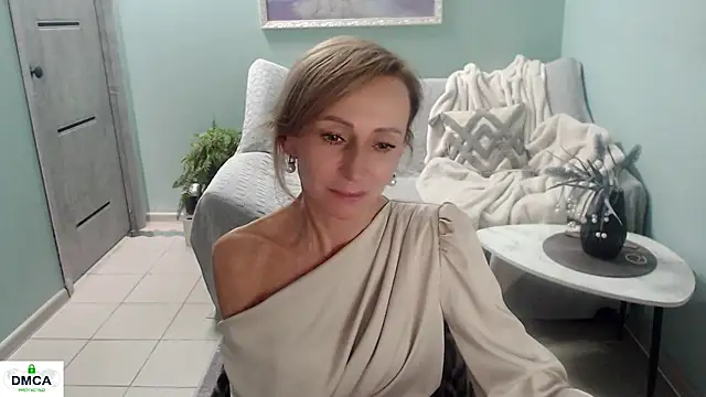 HornyMilf_777 live