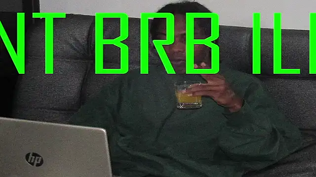 Larry-n-clouds live
