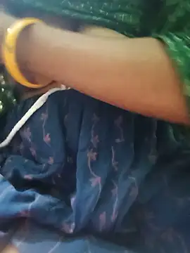 Anushasharma89 live