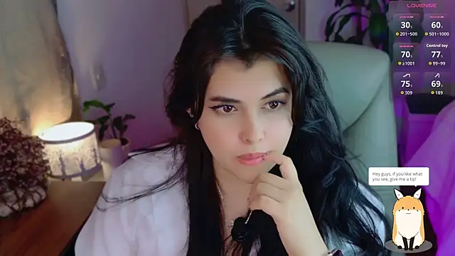 Nannicutee live