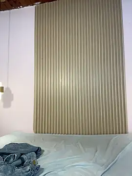 MiaLane3 live