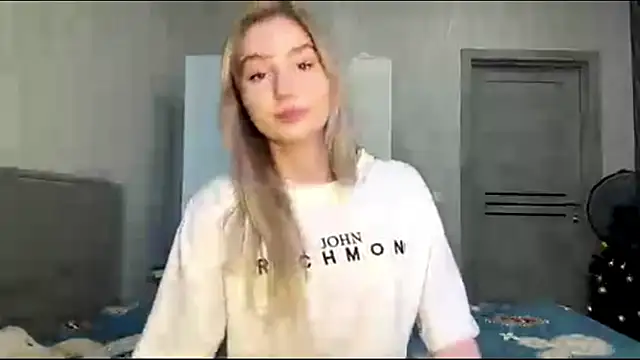 MoonlitCrystalia live
