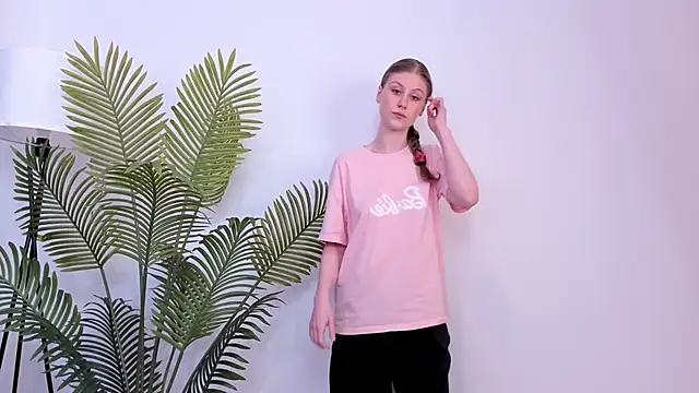 IdaliaKinnick live