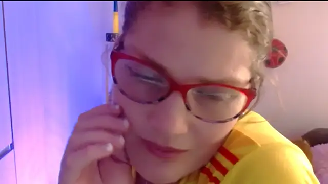 Camila-ventura live