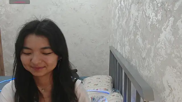 Shy_Kira live
