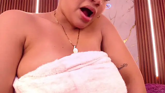 aixa_show live