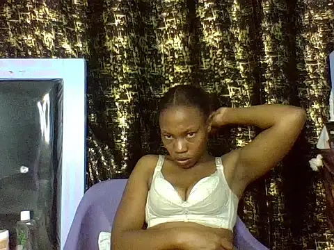 Lovey_daisy15 live