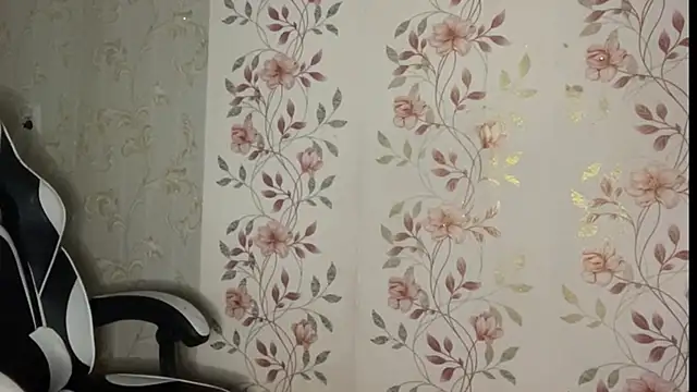 WhitePowerGirl live