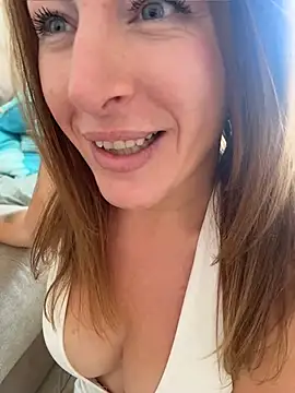 ChristinaSiemone live