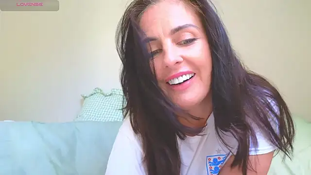 BritishKimi live