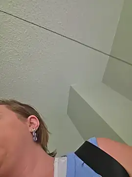 julimonroe live
