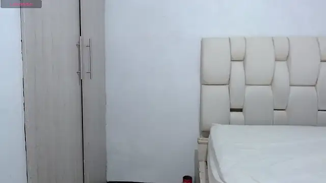 Sammy_Hott_ live