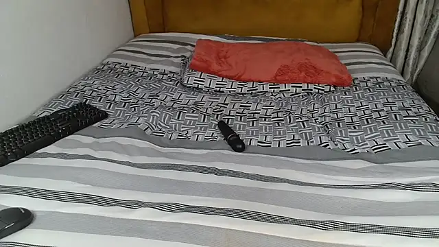 Lascivious_Bitch live