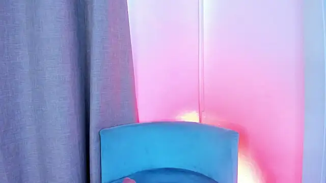 lucy_davies live