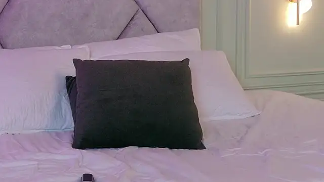 EmmaWilliammss live