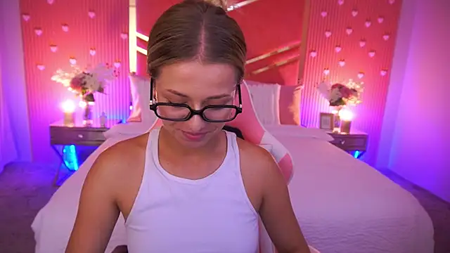 DoveLovee live