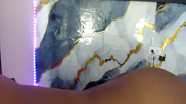 SaramyBigcock live