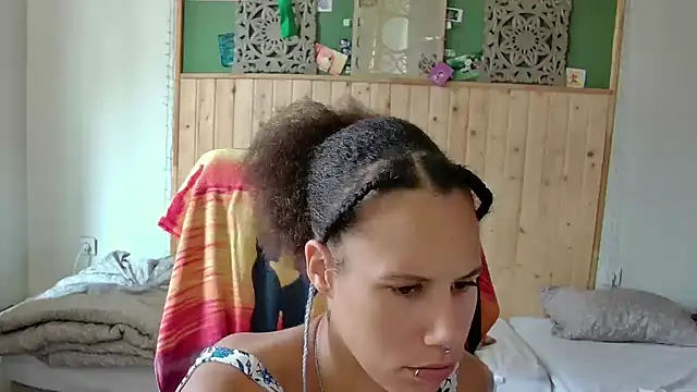 AaliyahHarris live