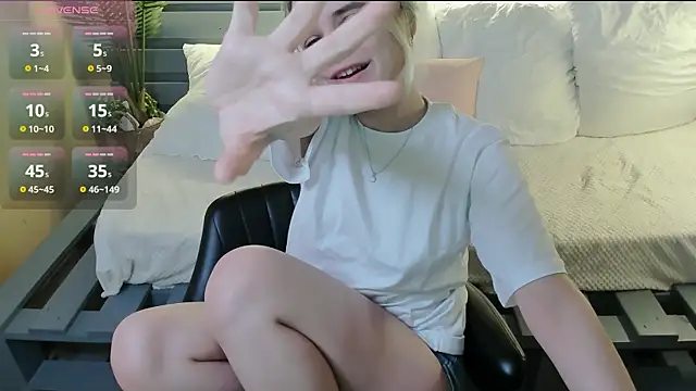 Gina_Dawson live