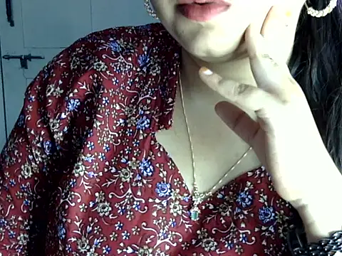 Cute_Aliyaa live