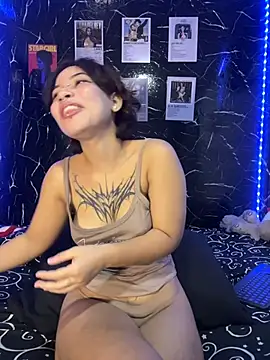 Ashnikko___ live