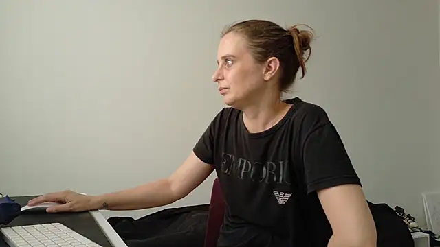Chantalee live