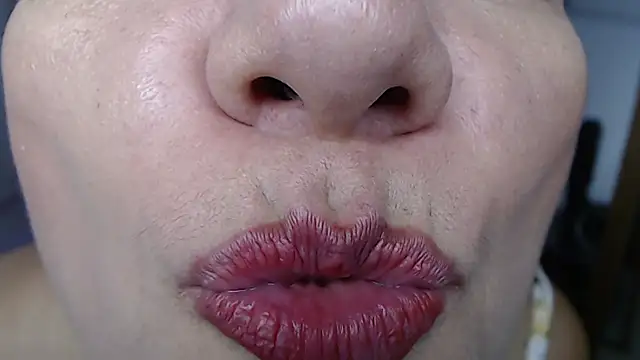 ana_milf live
