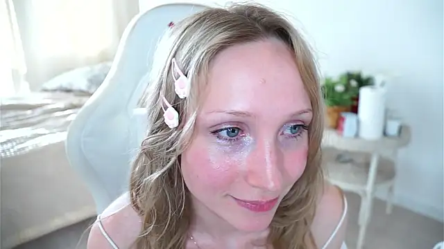 mell_issa_ live