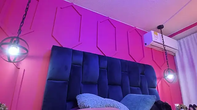chantall1375 live