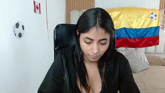 shaneelle live