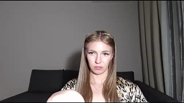 HitGyrl live