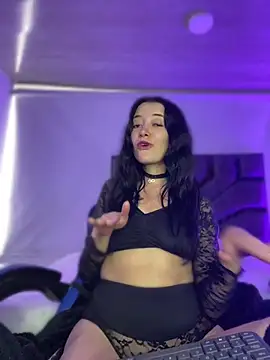 Isabella_21x live