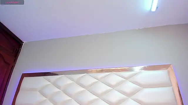 KeishaConie live
