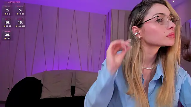 StacyWoods live