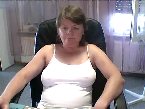 MoonLady40 live