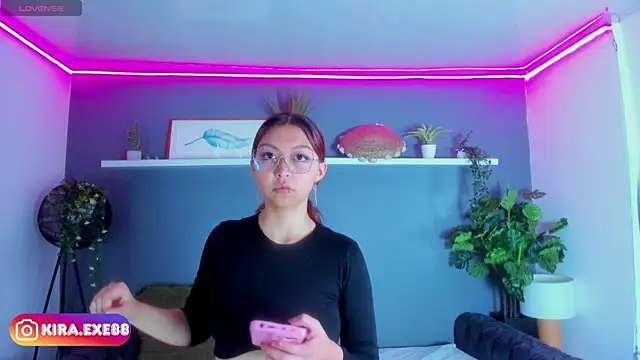 Kira_Exe_ live