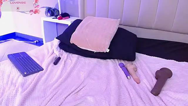Lolagolden1 live