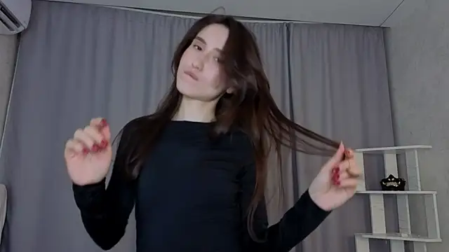 DelphineDowst live