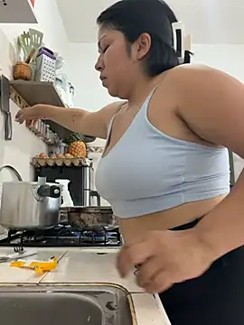 ISABELLA__LUNA live