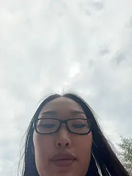 trytomakememoam live